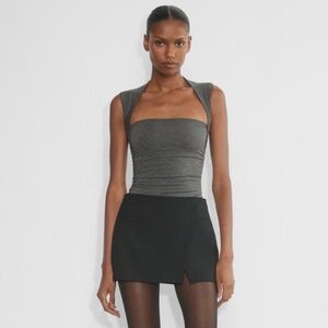 Aritzia Original Contour Flourish Top